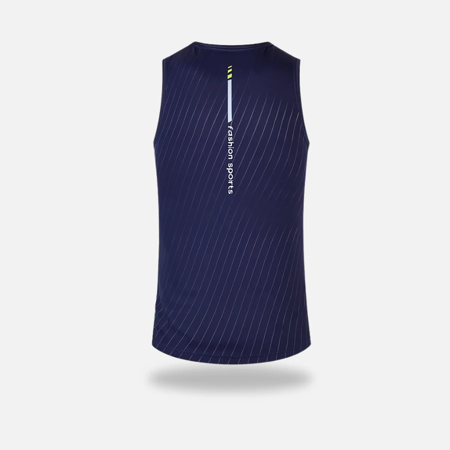 RUNNR™ AeroLite Singlet - Image 9