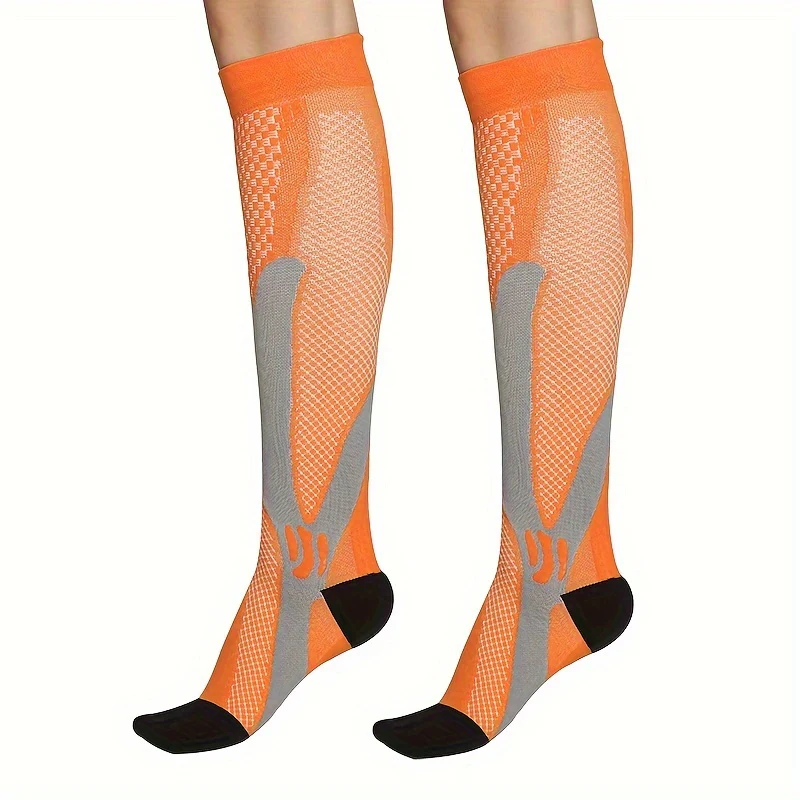 RUNNR Gradient Compression Socks (Pair) - Image 9