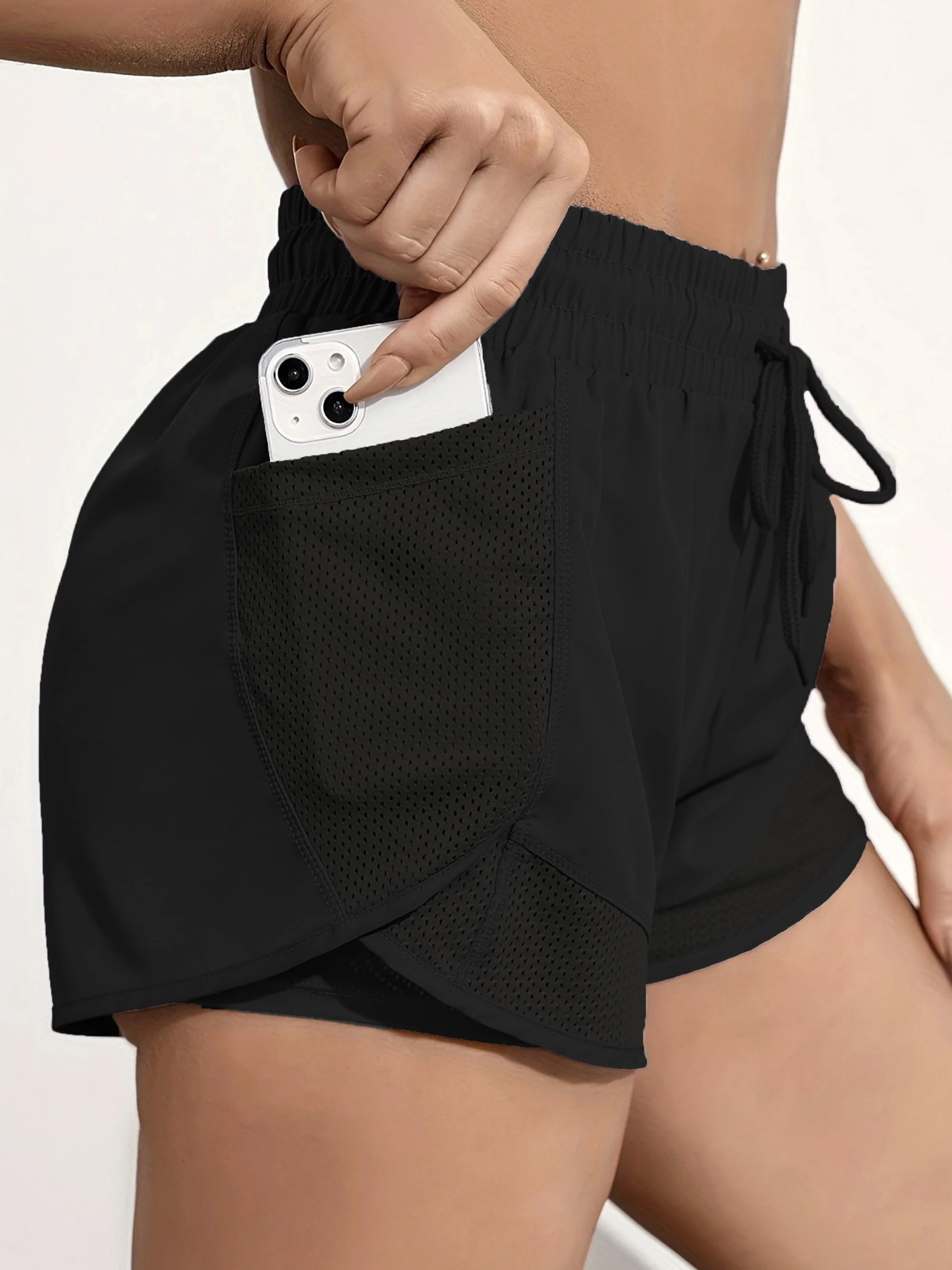 RUNNR Women's Performance Shorts - Image 10